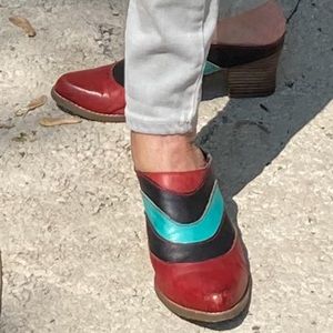 Elite by Corkys Mules. 8.5 Unique beautiful fun